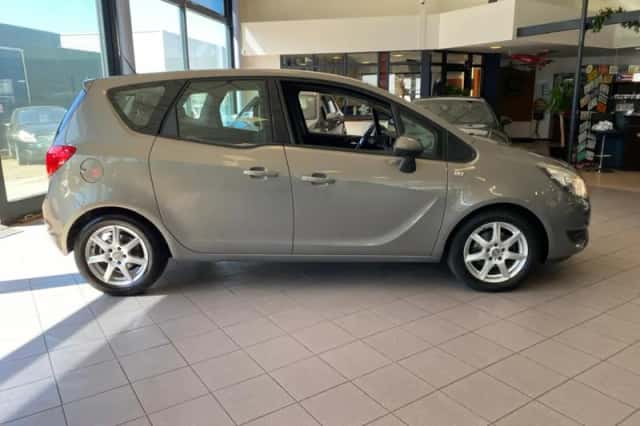 Opel Meriva (2014) thumbnail 6