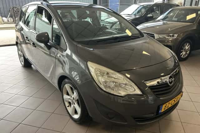 Opel Meriva (2010) thumbnail 5