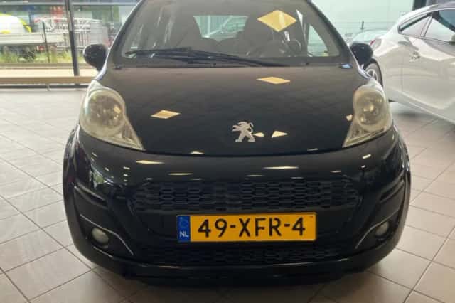 Peugeot 107 (2012) thumbnail 3