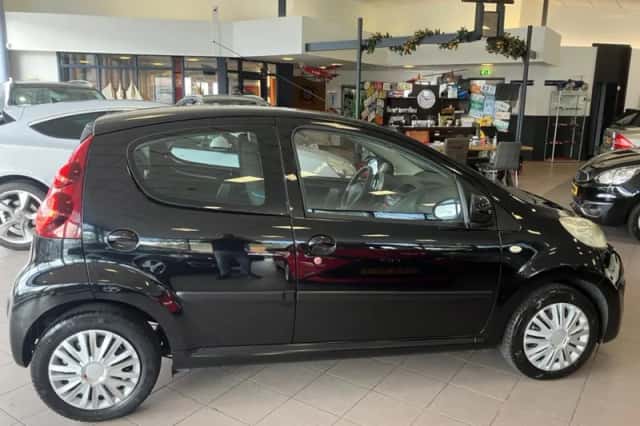Peugeot 107 (2012) thumbnail 6