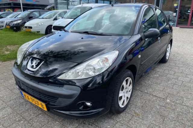 Peugeot 206 (2016) thumbnail 2