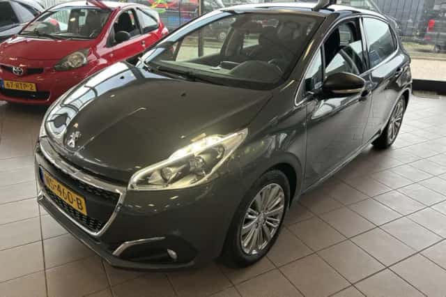 Peugeot 208 (2017) thumbnail 2