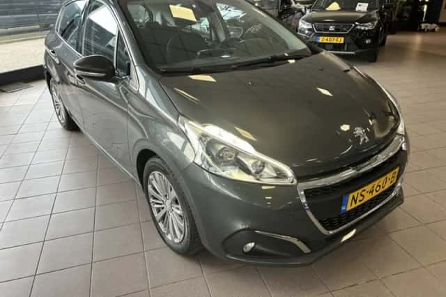 Peugeot 208 (2017) thumbnail 5