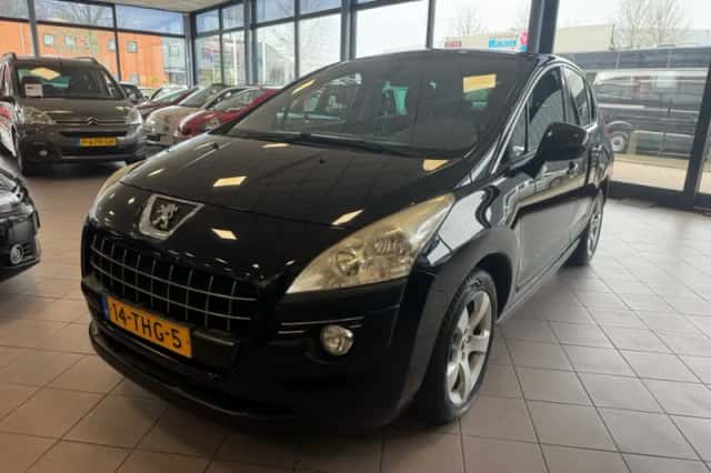 Peugeot 3008 (2012) thumbnail 2