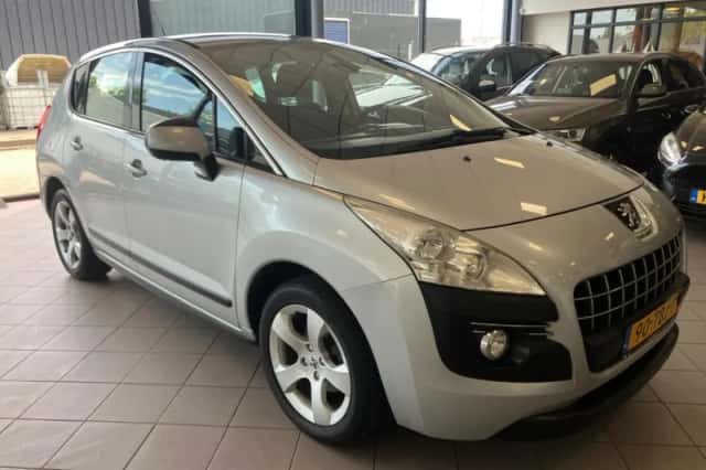 Peugeot 3008 (2012) thumbnail 5