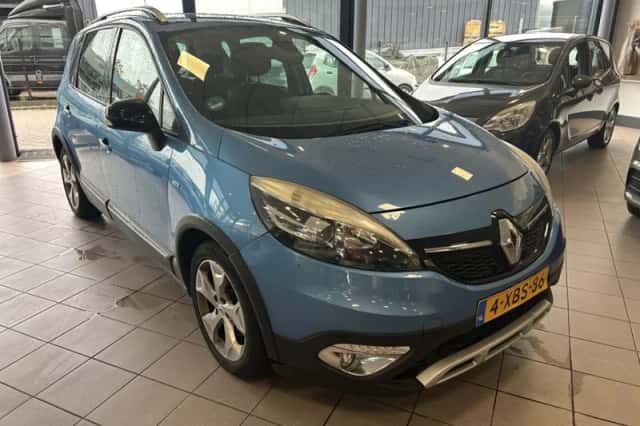 Renault Scénic (2014) thumbnail 4