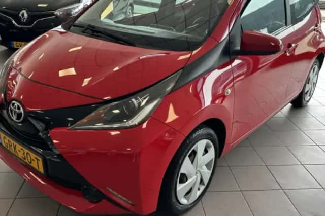 Toyota Aygo (2024) thumbnail 1
