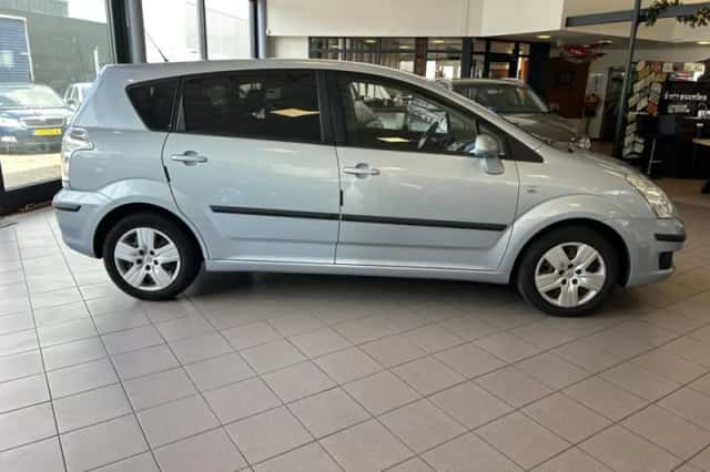 Toyota Verso (2008) thumbnail 6