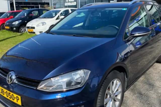 Volkswagen Golf (2015) thumbnail 1