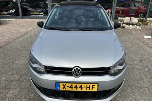Volkswagen Polo (2023) thumbnail 3