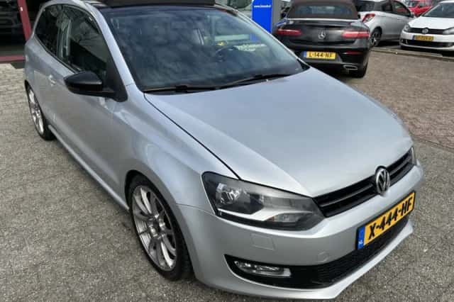 Volkswagen Polo (2023) thumbnail 5