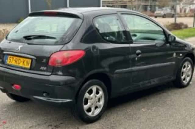 Peugeot 206 (2005) thumbnail 4