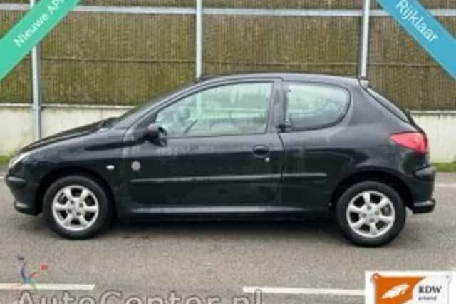 Peugeot 206 (2005) thumbnail 3
