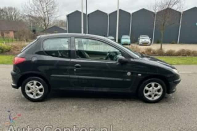Peugeot 206 (2005) thumbnail 6