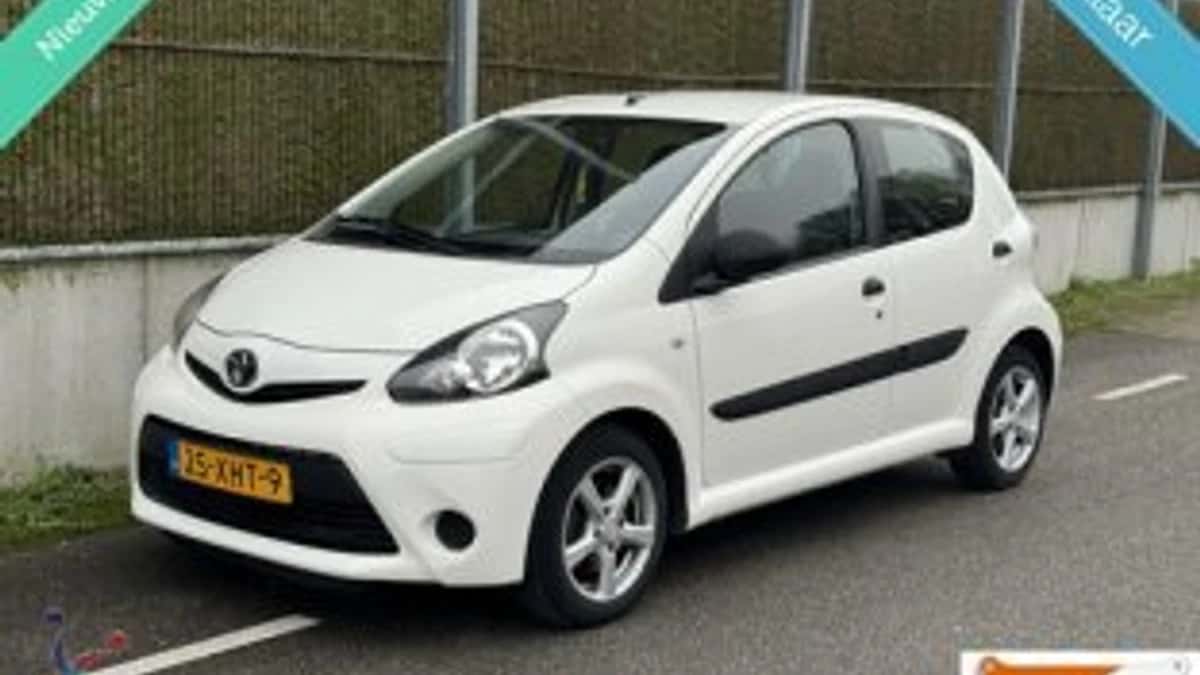 Toyota Aygo (2012) — foto 1
