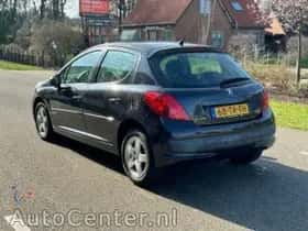 Peugeot 207 (2007) thumbnail 4