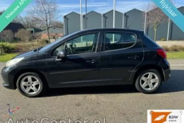 Peugeot 207 (2007) thumbnail 3