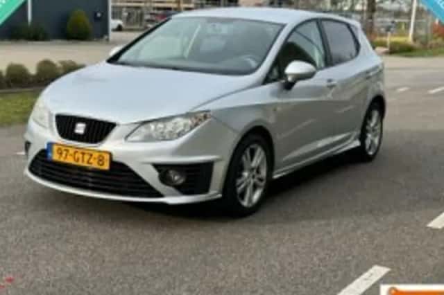 SEAT Ibiza (2008) thumbnail 2