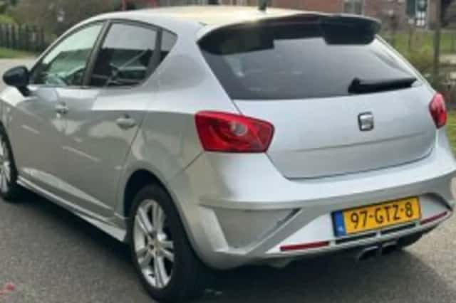 SEAT Ibiza (2008) thumbnail 4