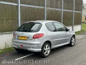 Peugeot 206 (2005) thumbnail 4