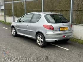 Peugeot 206 (2005) thumbnail 5