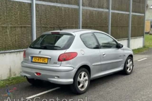 Peugeot 206 (2005) thumbnail 4
