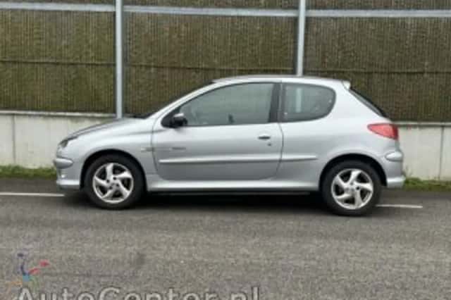 Peugeot 206 (2005) thumbnail 6