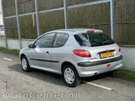 Peugeot 206 (2002) thumbnail 4
