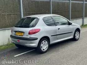 Peugeot 206 (2002) thumbnail 5