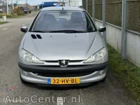Peugeot 206 (2002) thumbnail 7