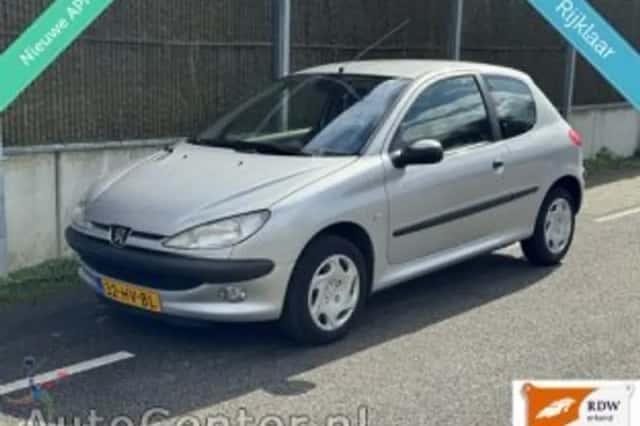 Peugeot 206 (2002) thumbnail 1