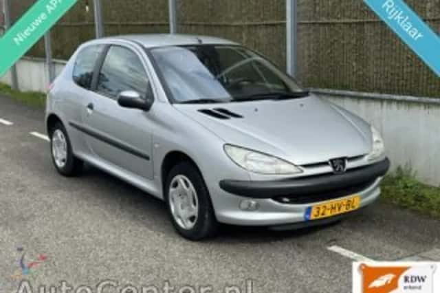 Peugeot 206 (2002) thumbnail 2