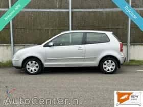 Volkswagen Polo (2004) thumbnail 3