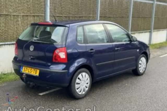 Volkswagen Polo (2003) thumbnail 5