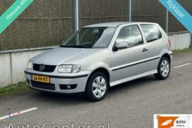 Volkswagen Polo (2000) thumbnail 1