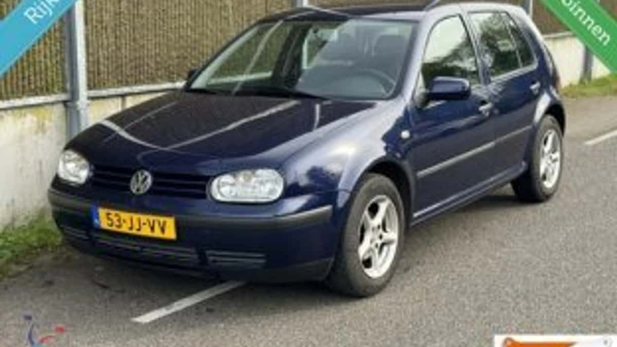 Volkswagen Golf (2002) — foto 1