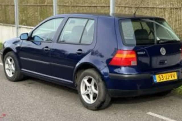 Volkswagen Golf (2002) thumbnail 4