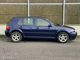 Volkswagen Golf (2002) thumbnail 6