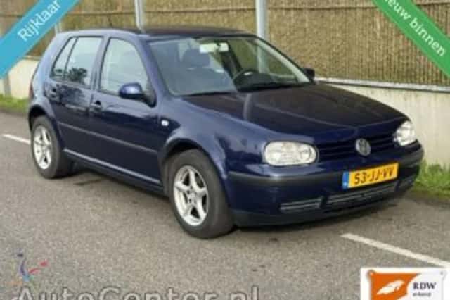 Volkswagen Golf (2002) thumbnail 2