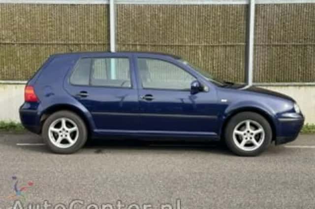 Volkswagen Golf (2002) thumbnail 6