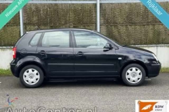 Volkswagen Polo (2003) thumbnail 3