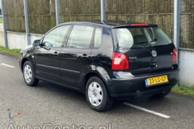 Volkswagen Polo (2003) thumbnail 4