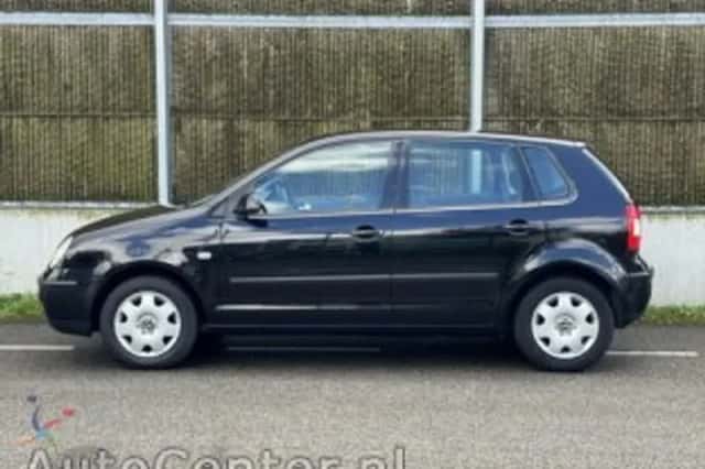Volkswagen Polo (2003) thumbnail 6