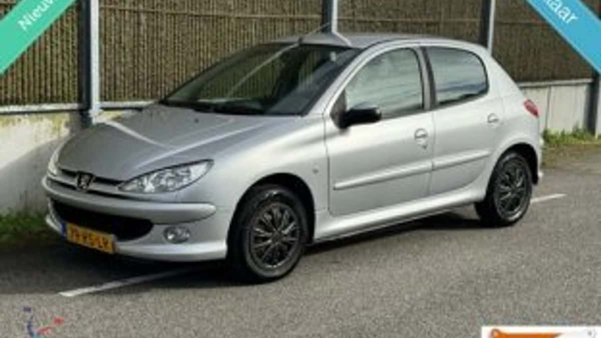 Peugeot 206 (2005) — foto 1