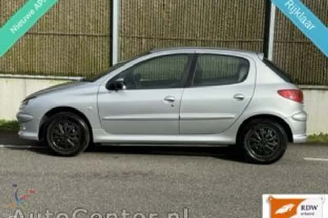 Peugeot 206 (2005) thumbnail 3