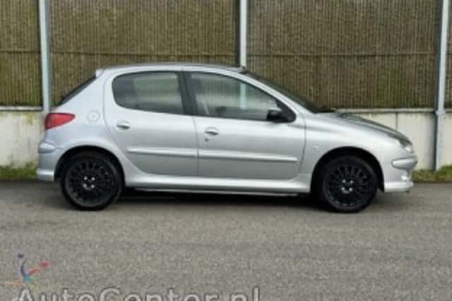Peugeot 206 (2005) thumbnail 6