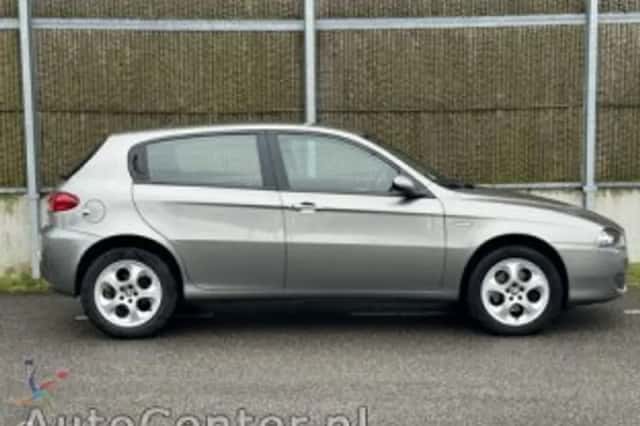 Alfa Romeo 147 (2007) thumbnail 6