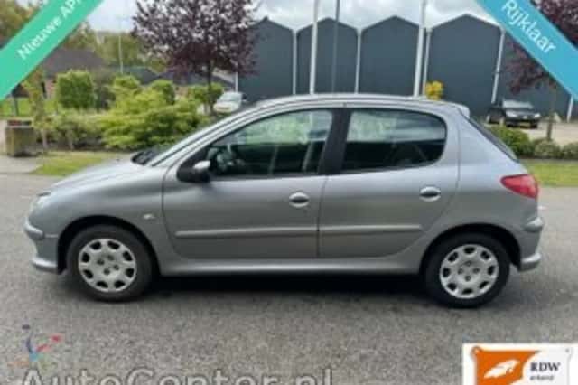 Peugeot 206 (2005) thumbnail 3