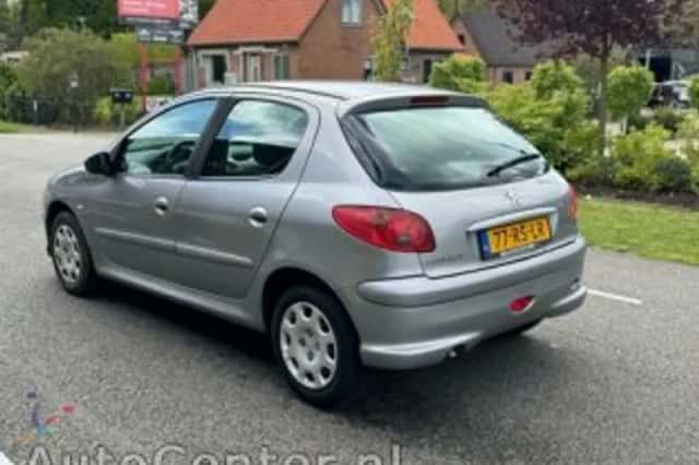 Peugeot 206 (2005) thumbnail 5