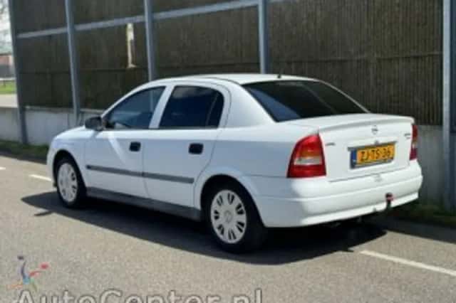 Opel Astra (1999) thumbnail 4